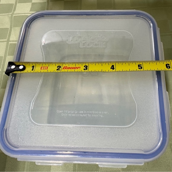 4 Lock n Lock containers - Picture 5 of 6